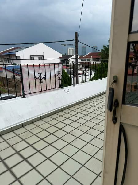 2-storey Terraced House for Sale in Taman Sentosa (Johor Bahru) - Daphne Lee - Exterior - PropertyGuru.com.my