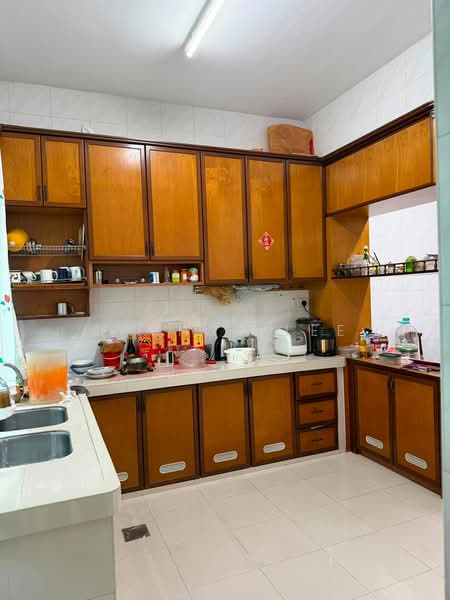 2-storey Terraced House for Sale in Taman Sentosa (Johor Bahru) - Daphne Lee - Kitchen - PropertyGuru.com.my