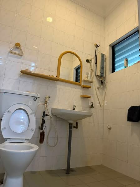 2-storey Terraced House for Sale in Taman Sentosa (Johor Bahru) - Daphne Lee - Bathroom - PropertyGuru.com.my