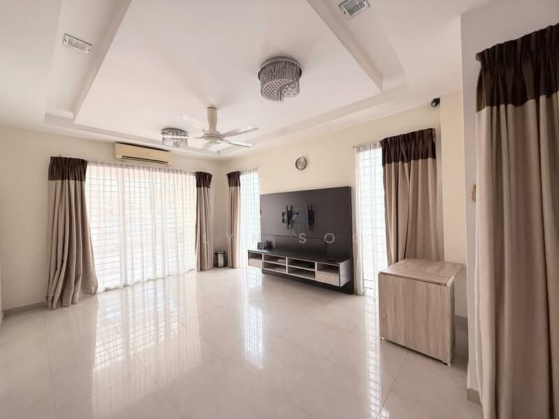 Rumah Banglo untuk Dijual di Kota Kemuning (Shah Alam) - Elyn Soo - Living Room - PropertyGuru.com.my
