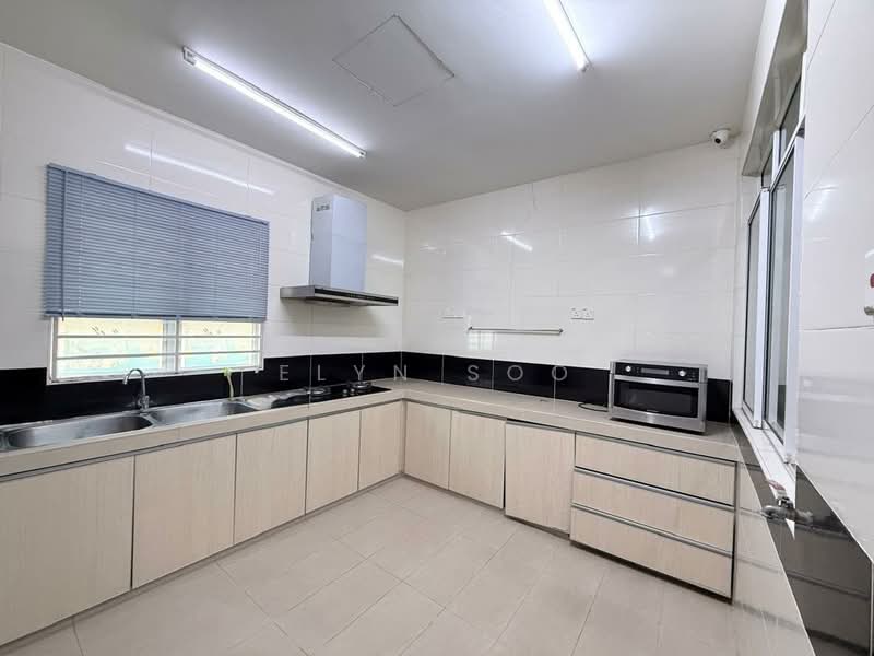 Rumah Banglo untuk Dijual di Kota Kemuning (Shah Alam) - Elyn Soo - Kitchen - PropertyGuru.com.my