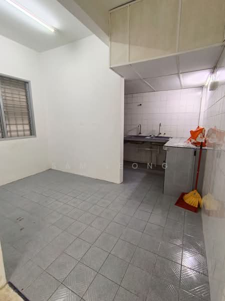 Pangsapuri untuk Disewa di Symphony Court - Sam Leong - Kitchen - PropertyGuru.com.my