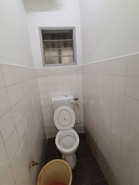 Pangsapuri untuk Disewa di Symphony Court - Sam Leong - Bathroom - PropertyGuru.com.my