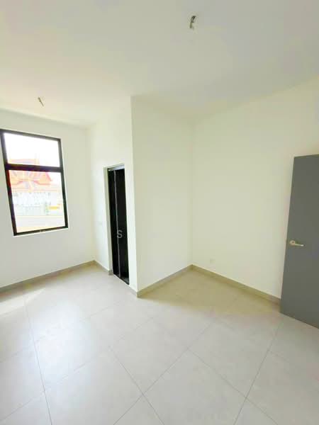 2-storey Terraced House for Sale in Taman Mount Austin (Tebrau) - Kho Siew Lian - PropertyGuru.com.my