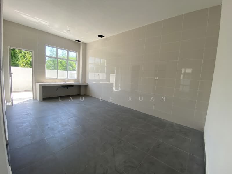 Semi-Detached House for Sale in Batu Pahat (Johor) - Lau Ee Xuan - PropertyGuru.com.my