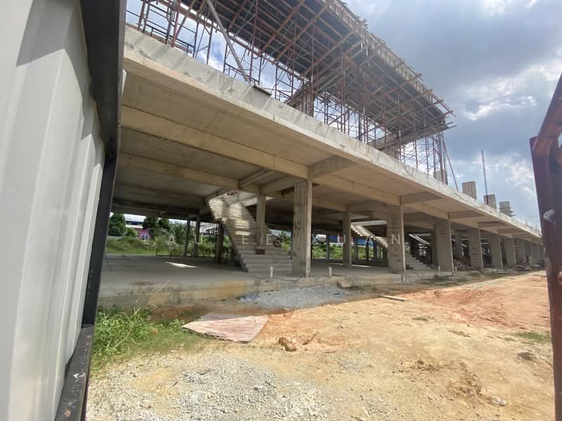 Shop for Sale in Taman Mutiara Gading (Batu Pahat) - Lau Ee Xuan - Exterior - PropertyGuru.com.my