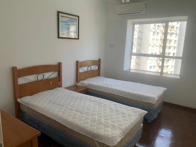Kondominium untuk Dijual di Bay View Villas - Terence Lok - Bedroom - PropertyGuru.com.my