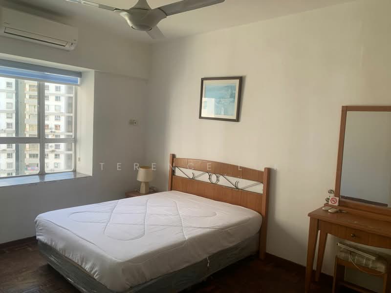 Kondominium untuk Dijual di Bay View Villas - Terence Lok - Bedroom - PropertyGuru.com.my