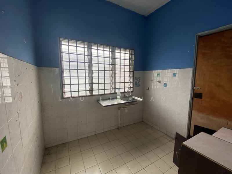 Rumah Teres untuk Dijual di Kulai (Johor) - Lau Ee Xuan - Kitchen - PropertyGuru.com.my