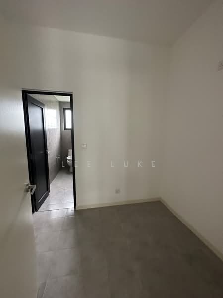 Bungalow for Sale in Bandar Tropicana Aman (Telok Panglima Garang) - Lee Luke - PropertyGuru.com.my