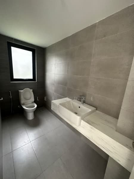 Bungalow for Sale in Bandar Tropicana Aman (Telok Panglima Garang) - Lee Luke - PropertyGuru.com.my