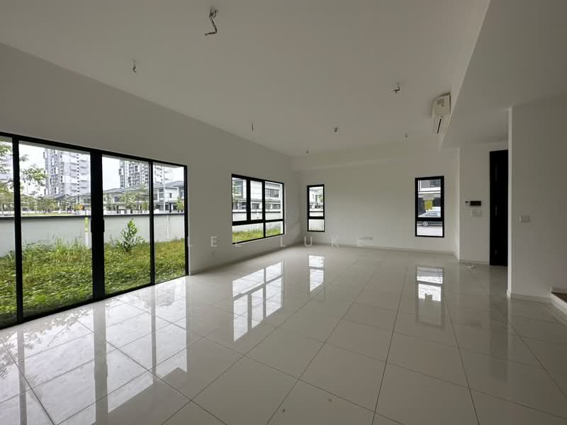 Bungalow for Sale in Bandar Tropicana Aman (Telok Panglima Garang) - Lee Luke - PropertyGuru.com.my