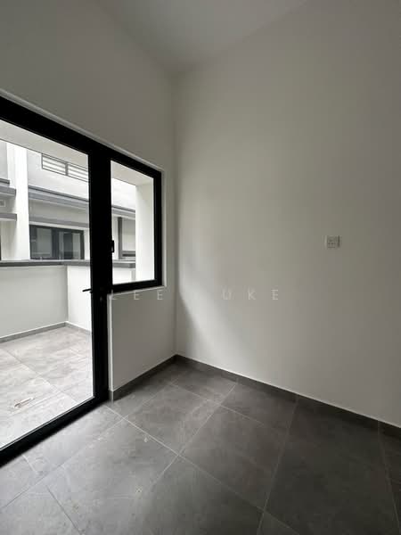 Bungalow for Sale in Bandar Tropicana Aman (Telok Panglima Garang) - Lee Luke - PropertyGuru.com.my