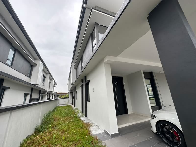 Semi-Detached House for Sale in Bandar Tropicana Aman (Telok Panglima Garang) - Lee Luke - PropertyGuru.com.my
