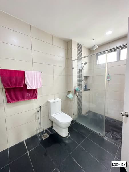Rumah Berkembar untuk Dijual di Ambang Botanic 2 (Klang) - Daniel Kok - Bathroom - PropertyGuru.com.my