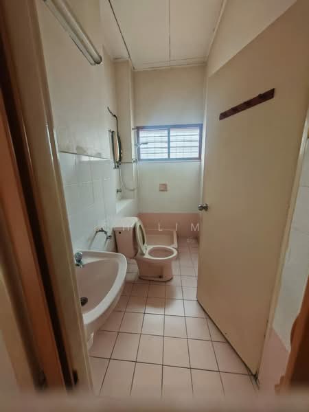 Rumah Teres 2-Tingkat untuk Dijual di Usj 16 (Subang Jaya) - CH LIM - PropertyGuru.com.my