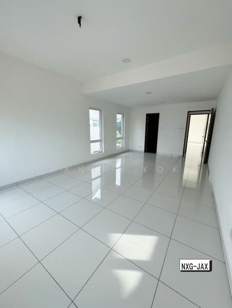 Rumah Berkembar untuk Dijual di Ambang Botanic 2 (Klang) - Daniel Kok - Living Room - PropertyGuru.com.my