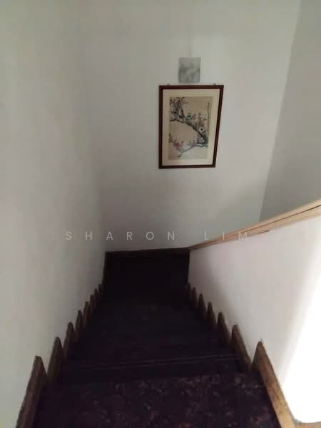 2-storey Terraced House for Sale in Usj 18 (Subang Jaya) - Sharon Lim - staircase - PropertyGuru.com.my