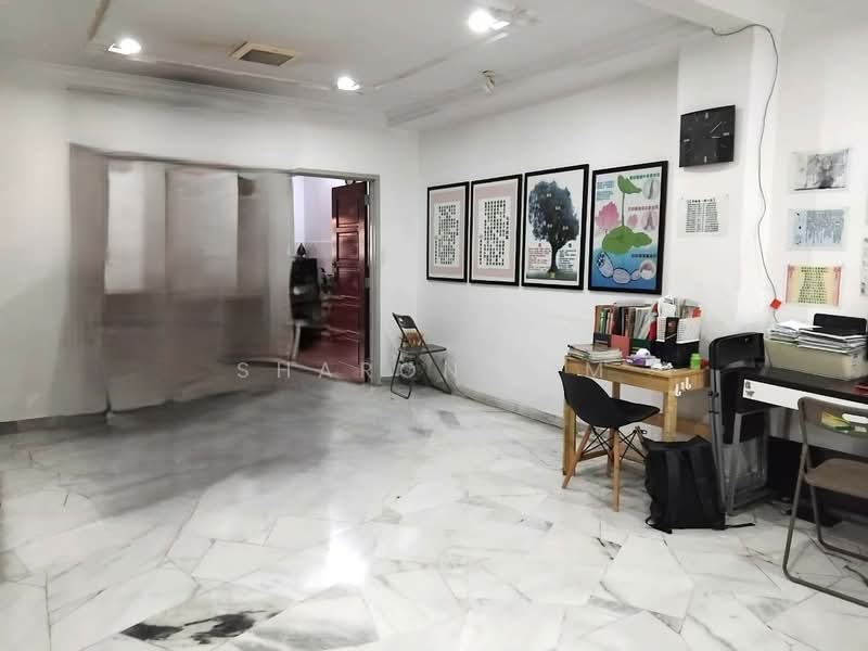 2-storey Terraced House for Sale in Usj 18 (Subang Jaya) - Sharon Lim - living room - PropertyGuru.com.my