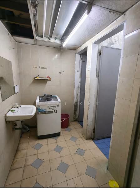 Kilang untuk Disewa di Taman Tan Sri Yaacob (Johor Bahru) - Matt Kek - Bathroom - PropertyGuru.com.my