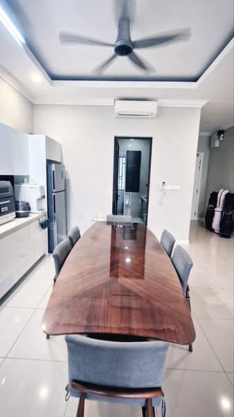 Condominium for Rent at Isle of Kamares - Aizat Saifulrullah - Dining Room - PropertyGuru.com.my
