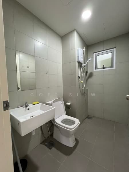 Kondominium untuk Disewa di Sofiya Residensi - Coee Siew - Bathroom - PropertyGuru.com.my
