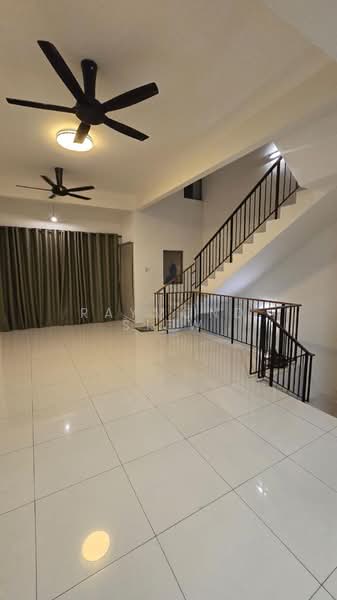 Rumah Teres untuk Disewa di Gombak (Selangor) - Raymond Siew - Living Room - PropertyGuru.com.my