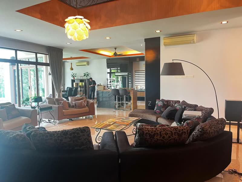Bungalow House for Sale in Shah Alam (Selangor) - Zann Fauzan - Living Room - PropertyGuru.com.my