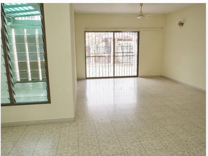 2-storey Terraced House for Sale in Damansara Jaya (Petaling Jaya) - Jess Liang - Living Room - PropertyGuru.com.my