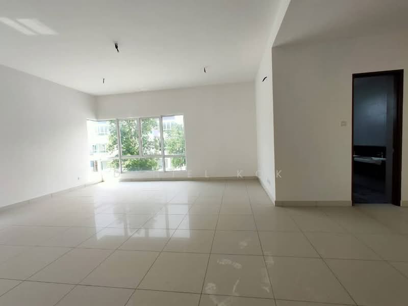Rumah Berkembar untuk Dijual di Ambang Botanic 2 (Klang) - Daniel Kok - Living Room - PropertyGuru.com.my