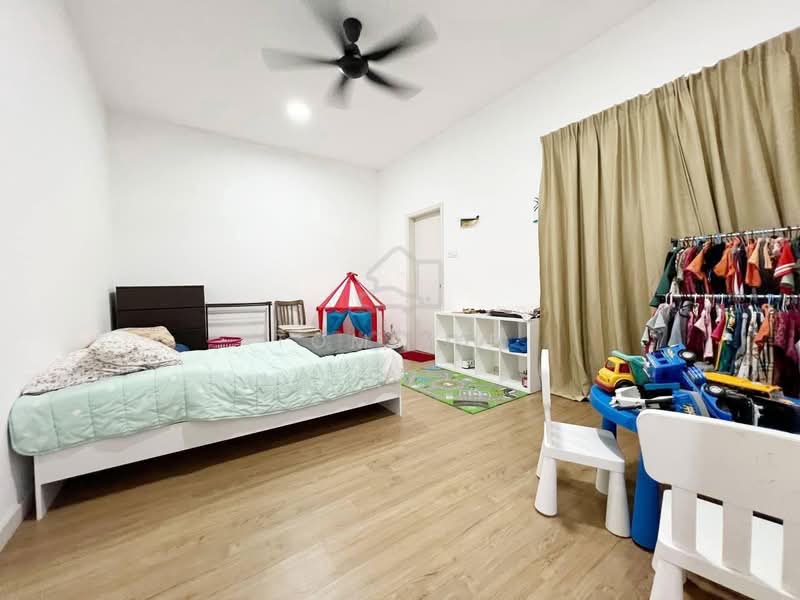 Rumah Bandar untuk Dijual di Shah Alam (Selangor) - Tom Yip - Bedroom - PropertyGuru.com.my