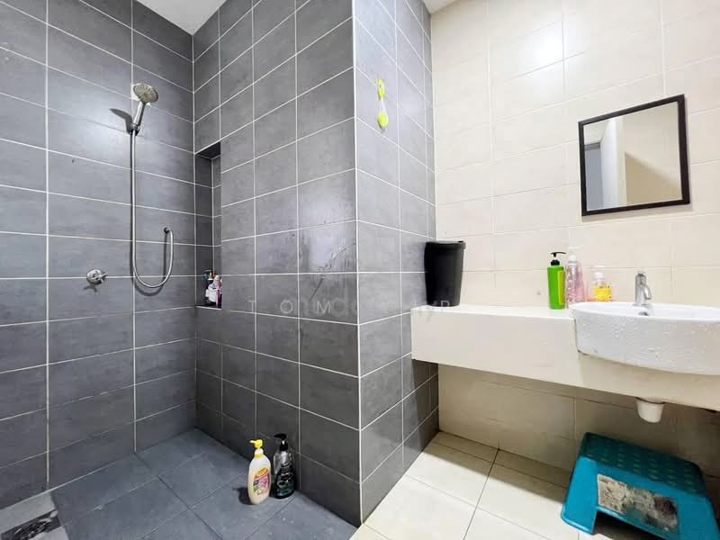 Rumah Bandar untuk Dijual di Shah Alam (Selangor) - Tom Yip - Bathroom - PropertyGuru.com.my