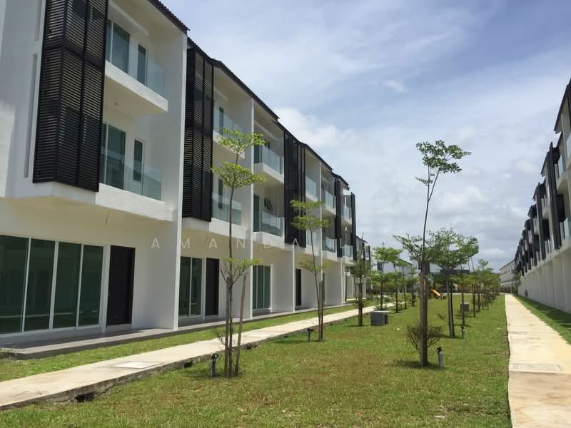 Rumah Teres 3 Tingkat untuk Dijual di Taman Desa Oren (Butterworth) - Amanda Lam - PropertyGuru.com.my