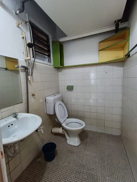 Kedai / Pejabat untuk Disewa di Pandan Cahaya (Pandan Indah) - Sam Leong - Bathroom - PropertyGuru.com.my