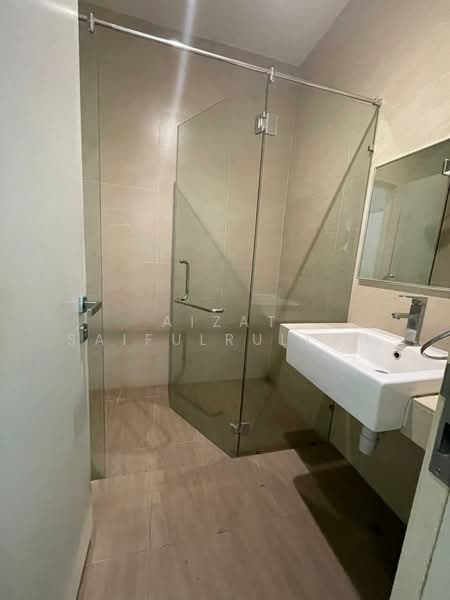 Semi-Detached House for Rent in Cyberjaya (Selangor) - Aizat Saifulrullah - Bathroom - PropertyGuru.com.my