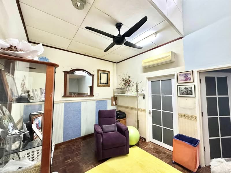 Rumah Teres 2 Tingkat untuk Dijual di Usj 17 (Subang Jaya) - Ahmad Zawawi Hashim - Living Room - PropertyGuru.com.my