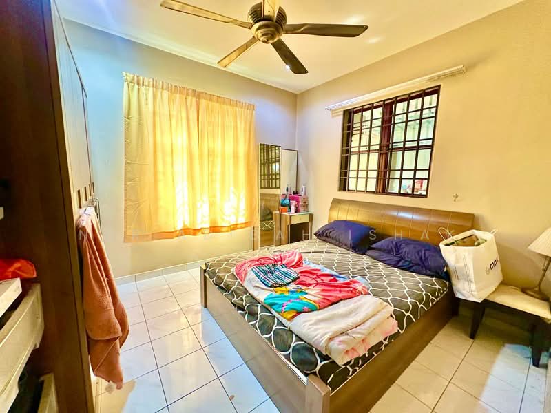 Semi-Detached House for Sale in Taman Lestari Perdana (Seri Kembangan) - Nur Adibah Ishak - PropertyGuru.com.my