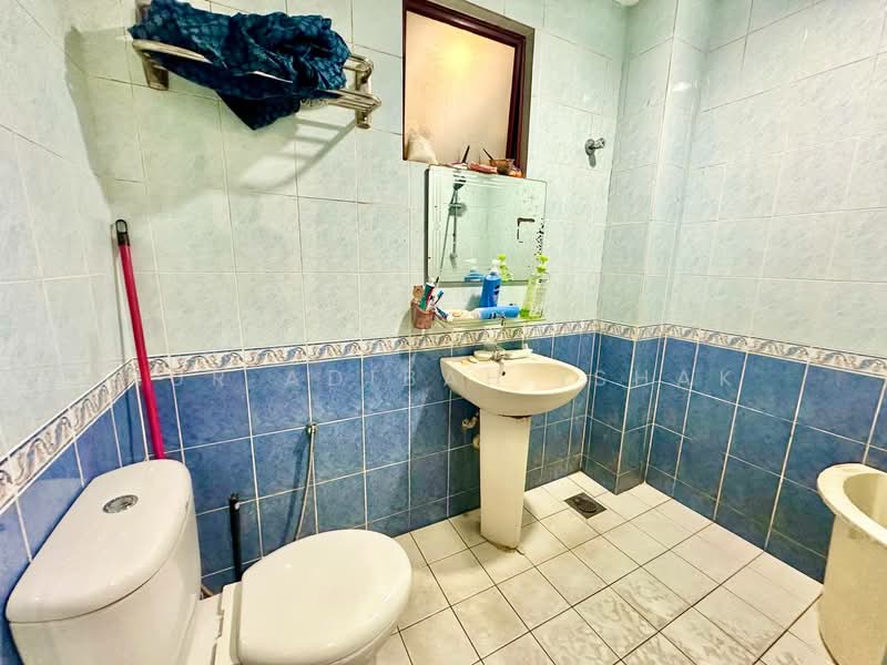 Semi-Detached House for Sale in Taman Lestari Perdana (Seri Kembangan) - Nur Adibah Ishak - PropertyGuru.com.my
