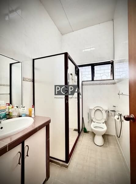 Semi-Detached House for Sale in George Town (Penang) - Pei Hong - Bathroom - PropertyGuru.com.my