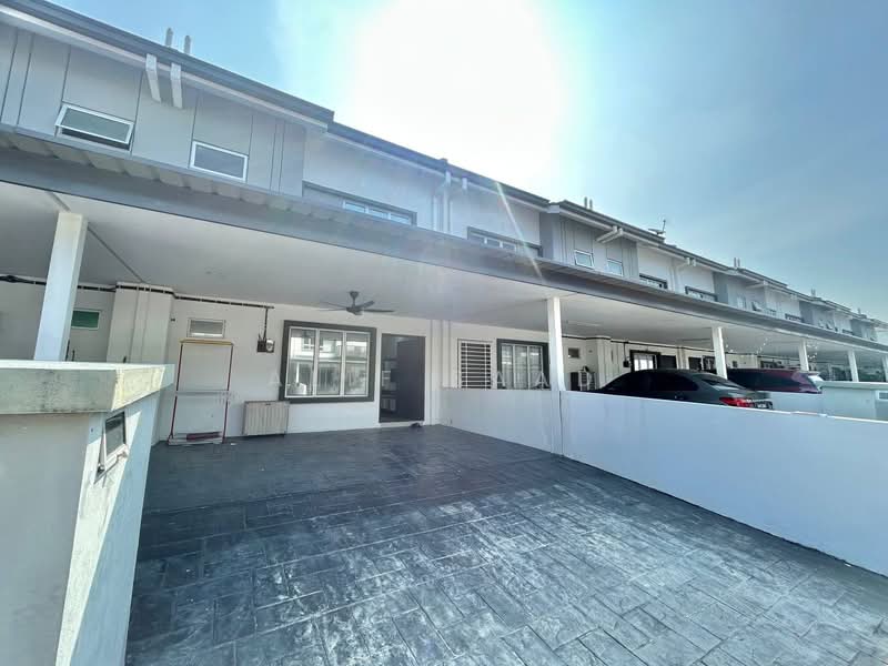 Terraced House for Sale in Kuala Selangor (Selangor) - Alif Saad - PropertyGuru.com.my