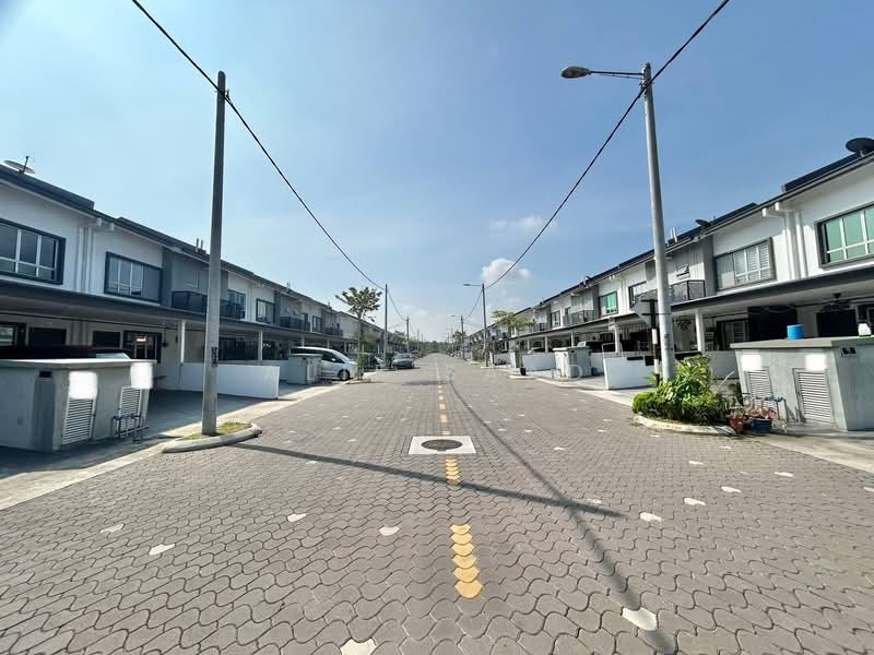Terraced House for Sale in Kuala Selangor (Selangor) - Alif Saad - PropertyGuru.com.my