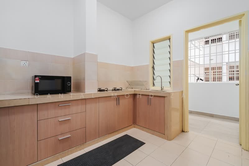 Condominium for Rent at Kristal Heights - Danial Mohd Zaki - Kitchen - PropertyGuru.com.my