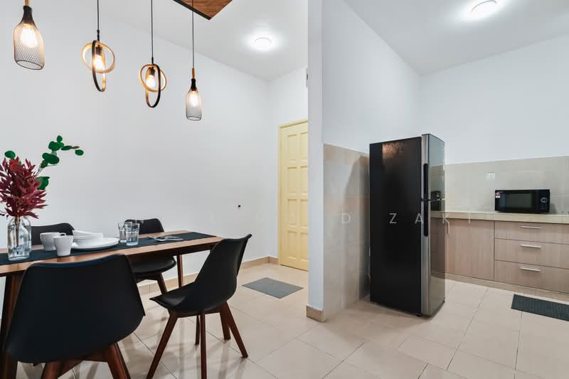 Condominium for Rent at Kristal Heights - Danial Mohd Zaki - Dining Room - PropertyGuru.com.my
