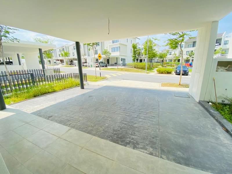 3-storey Terraced House for Sale in Tamansari (Rawang) - Tiffany Yang - PropertyGuru.com.my