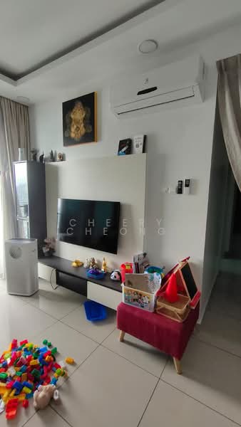 Kondominium untuk Dijual di Mizumi Residences - Cheery Cheong - Living Room - PropertyGuru.com.my