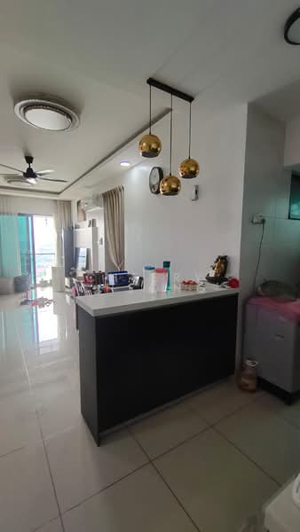 Kondominium untuk Dijual di Mizumi Residences - Cheery Cheong - Living Room - PropertyGuru.com.my