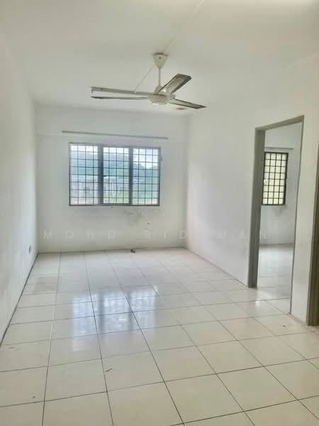 Flat for Sale at Cemara - Mohd Ridzuan - Living Room - PropertyGuru.com.my