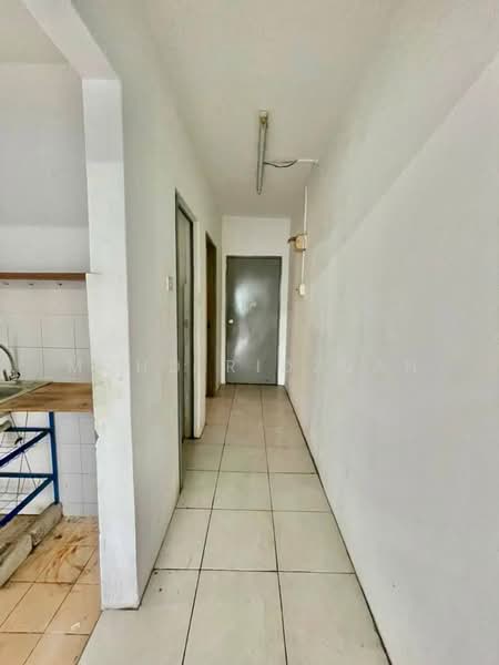 Flat for Sale at Cemara - Mohd Ridzuan - Corridor - PropertyGuru.com.my