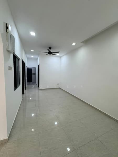 Rumah Teres 1 Tingkat untuk Dijual di Skudai (Johor) - Zoey Lee - Corridor - PropertyGuru.com.my