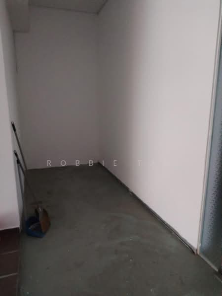 Shop / Office for Sale in Bandar Seri Alam (Masai) - Robbie Tan - Interior - PropertyGuru.com.my
